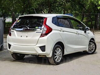 2014 Honda Fit III, белый, 1100000 рублей, вид 3