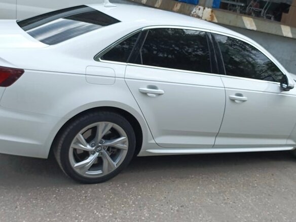 2019 Audi A4 V (B9), белый, 2800000 рублей - вид 2
