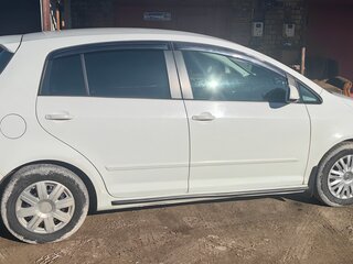 2011 Volkswagen Golf Plus II, белый, 700000 рублей, вид 2