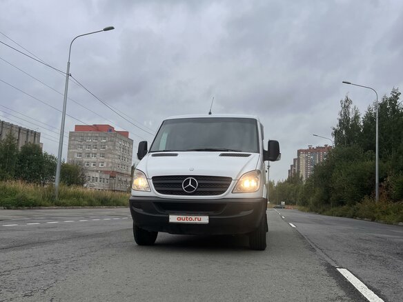 2009 Mercedes-Benz Sprinter, белый, 2600000 рублей - вид 12