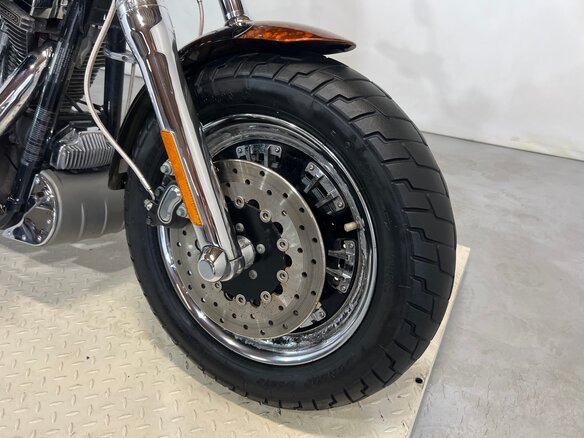 2009 Harley-Davidson Fat Bob, пурпурный, 810000 рублей - вид 11