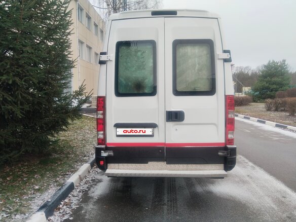 2011 Iveco Daily, белый, 1320000 рублей - вид 2