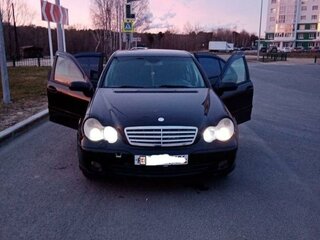 2004 Mercedes-Benz C-Класс 180 II (W203), чёрный, 850000 рублей, вид 5
