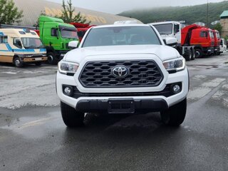 2020 Toyota Tacoma III, белый, 6900000 рублей, вид 3