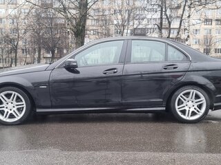2009 Mercedes-Benz C-Класс 180 5G-TRONIC III (W204), чёрный, 950000 рублей, вид 3