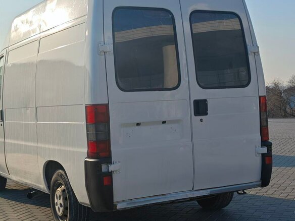 2000 Peugeot Boxer, белый, 500000 рублей - вид 6