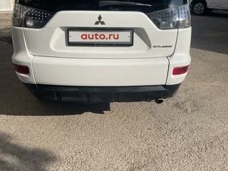 2013 Mitsubishi Outlander II Рестайлинг, белый, 1000000 рублей, вид 2