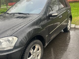 2007 Mercedes-Benz M-Класс 420 II (W164), чёрный, 1800000 рублей, вид 4