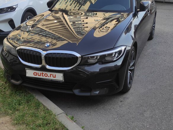 2020 BMW 3 серии 318d VII (G2x), чёрный, 3000000 рублей - вид 2