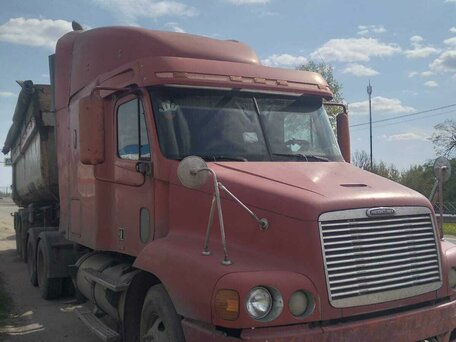 1999 Freightliner Century Class, красный, 2000000 рублей, вид 5