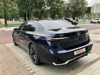 2022 BMW i7 xDrive60 I (G70), синий, 14900000 рублей, вид 3