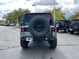 2024 Jeep Wrangler IV (JL), серебристый, 11037624 рублей, вид 4