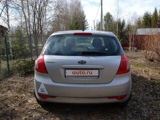 2011 Kia Ceed I Рестайлинг, серебристый, 570000 рублей, вид 4