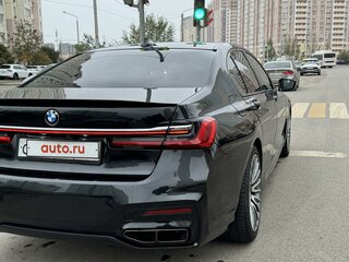 2018 BMW 7 серии 730i VI (G11/G12), чёрный, 4200000 рублей, вид 5