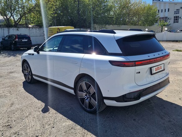 2023 Xpeng G9 650, белый, 5390000 рублей - вид 6