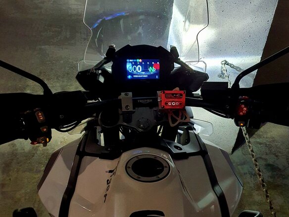2018 Triumph Tiger 1200, белый, 1300000 рублей - вид 6