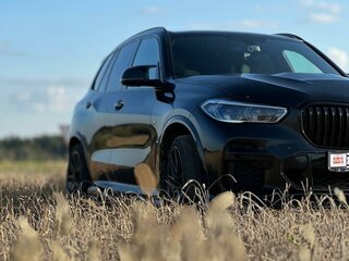 2021 BMW X5 30d IV (G05/G18), чёрный, 7999999 рублей, вид 4