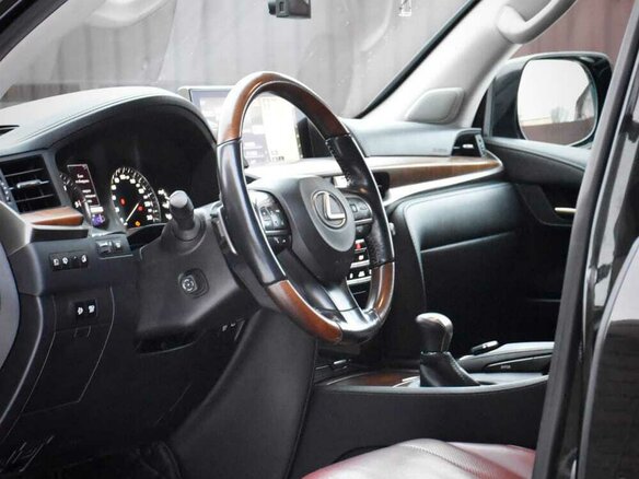 2016 Lexus LX 450d III Рестайлинг 2, чёрный, 6650000 рублей - вид 9