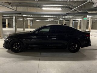 2019 BMW 5 серии 530d xDrive VII (G30/G31/G38), чёрный, 4450999 рублей, вид 5