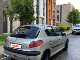 2003 Peugeot 206, серебристый, 220000 рублей, вид 3