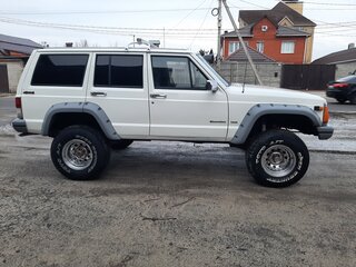 1988 Jeep Cherokee II (XJ), белый, 800000 рублей, вид 3