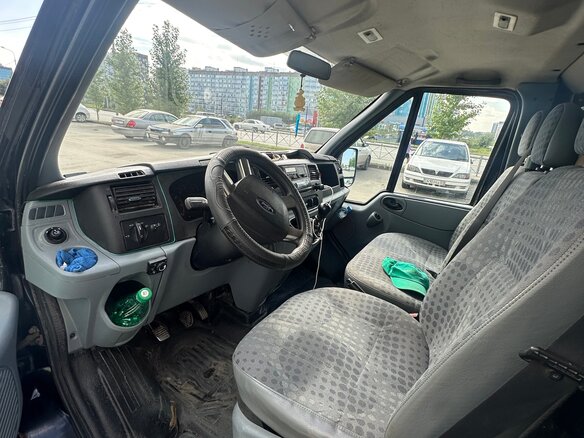 2013 Ford Transit, чёрный, 1000000 рублей - вид 4