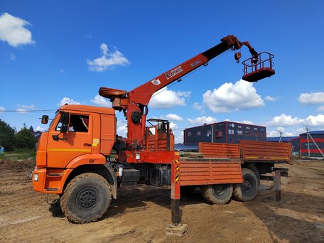 2016 КамАЗ 43118, оранжевый, 6000000 рублей, вид 3