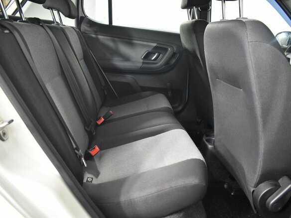 2013 Skoda Fabia II Рестайлинг, белый - вид 4