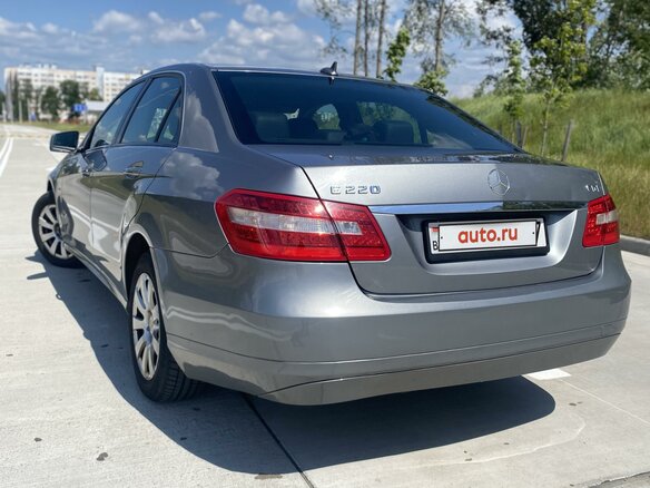 2009 Mercedes-Benz E-Класс 220 5G-Tronic IV (W212, S212, C207), серый, 1289000 рублей - вид 3