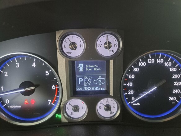 2011 Lexus LX 570 III, чёрный, 2610000 рублей - вид 8