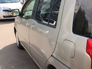 2003 Toyota Raum II, серый, 650000 рублей, вид 3