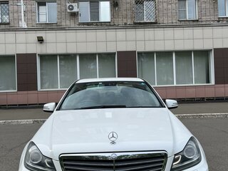 2012 Mercedes-Benz C-Класс 180 BlueEFFICIENCY III (W204) Рестайлинг, белый, 1350000 рублей, вид 2