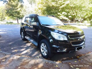 2014 Chevrolet TrailBlazer II, чёрный, 1850000 рублей, вид 3