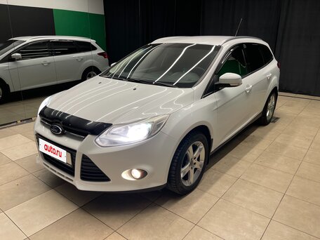 2013 Ford Focus III, белый, 770000 рублей, вид 3