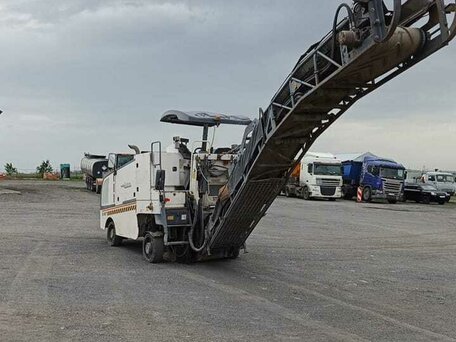 2008 Wirtgen W100, белый, 6900000 рублей, вид 1