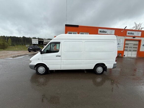 2013 Mercedes-Benz Sprinter Classic, белый, 1300000 рублей - вид 3