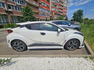 2019 Toyota C-HR I Рестайлинг, белый, 2600000 рублей, вид 2
