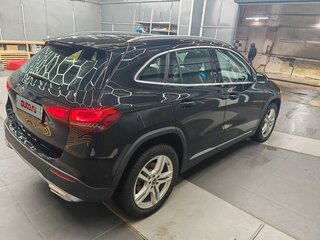 2020 Mercedes-Benz GLA 200 II (H247), чёрный, 3280000 рублей, вид 1