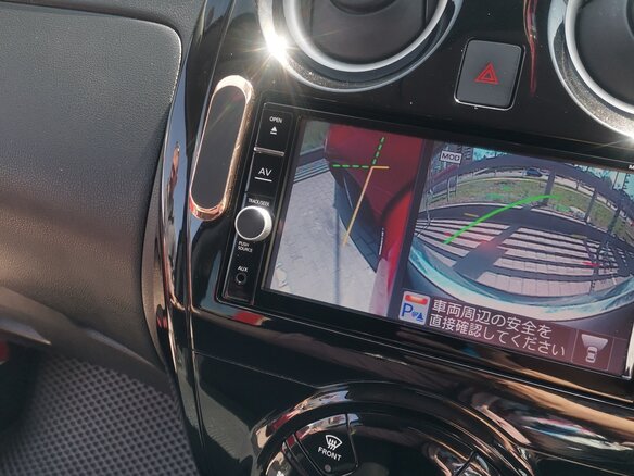 2018 Nissan Note e-Power II Рестайлинг, красный, 1620000 рублей - вид 27