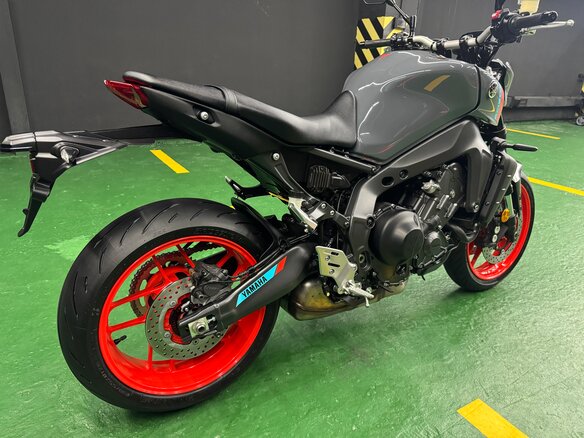 2021 Yamaha MT-09 (FZ-09), серый, 1150000 рублей - вид 19