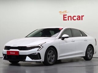 2024 Kia K5 LPi III Рестайлинг, белый, 2300000 рублей, вид 1