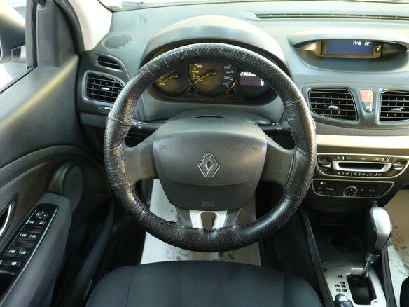 2011 Renault Fluence I, серый - вид 10