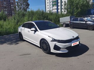 2020 Kia K5 III, белый, 2600000 рублей, вид 1