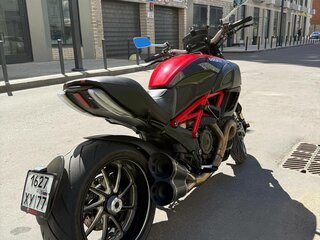 2012 Ducati Diavel Carbon, чёрный, 850000 рублей, вид 4