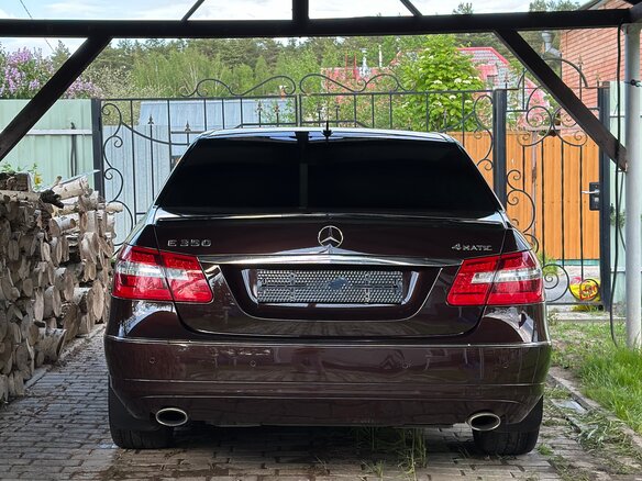 2010 Mercedes-Benz E-Класс 350 IV (W212, S212, C207), коричневый, 1480000 рублей - вид 6