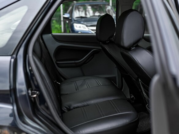 2008 Ford Focus II Рестайлинг, чёрный - вид 9