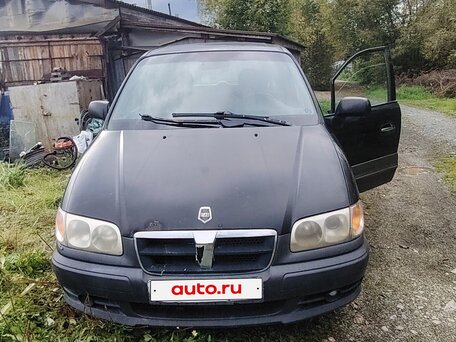 2002 Hyundai Trajet I, чёрный, 390000 рублей, вид 1
