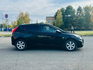 2014 Hyundai Solaris I, чёрный, 979000 рублей, вид 5