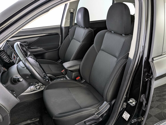 2019 Mitsubishi Outlander III Рестайлинг 3, чёрный, 1870000 рублей - вид 19