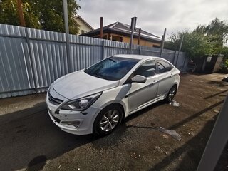 2016 Hyundai Solaris I Рестайлинг, белый, 950000 рублей, вид 3